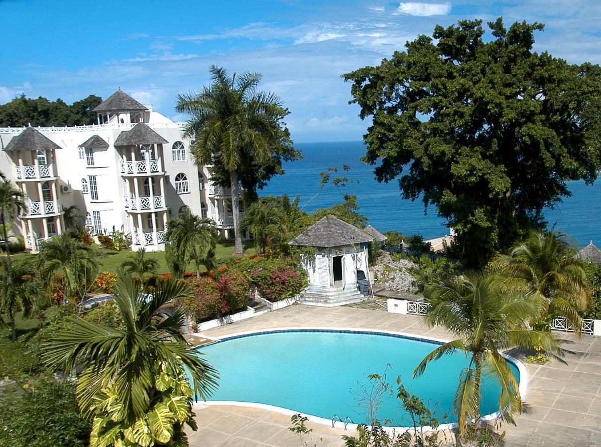 Sky Castles Apartment Ocho Rios Ngoại thất bức ảnh
